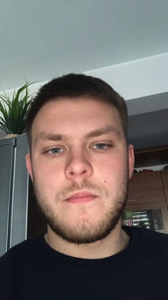 Tomas
